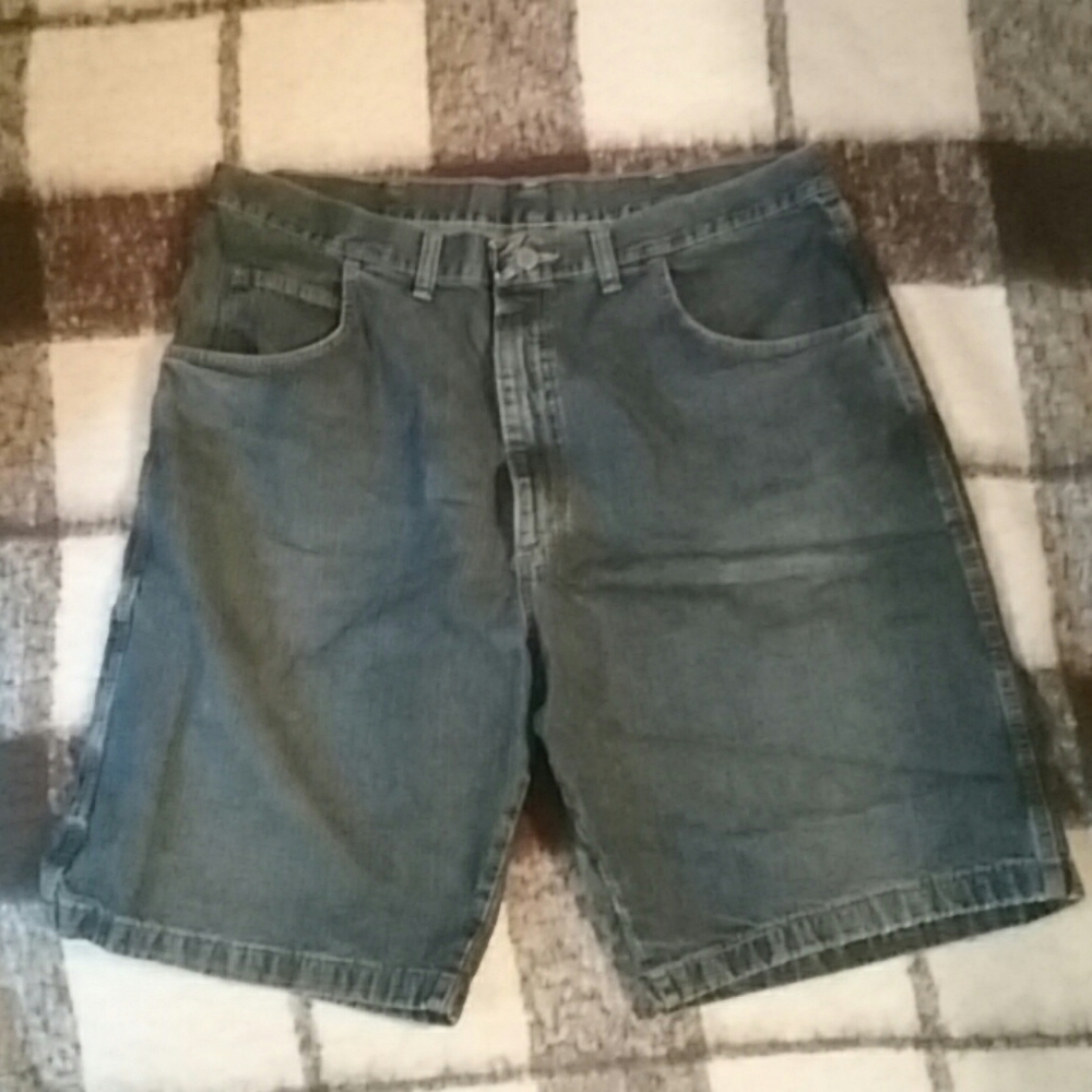 🍁 Wrangler jean shorts